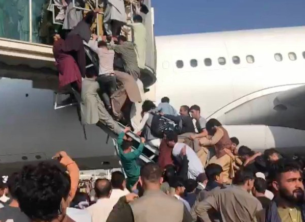 KABUL-AIRPORT  PHOT: COURTESY  BY Reuters
